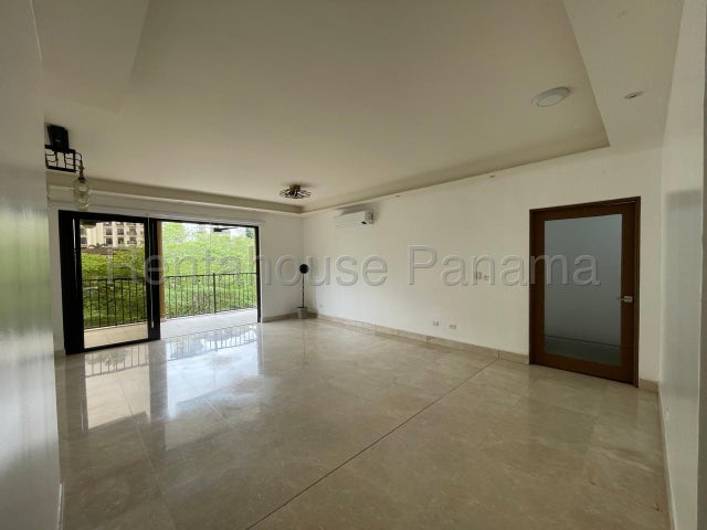 Stunning Apartment - Apartamento en el Embassy Club